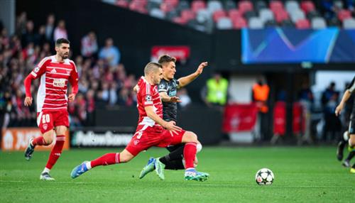 Brest đấu với Bayer Leverkusen