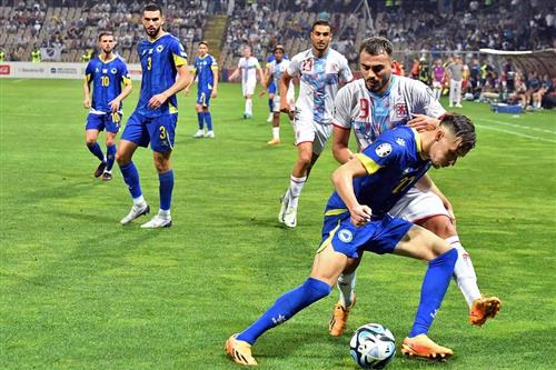 Luxembourg đấu với Bosnia và Herzegovina