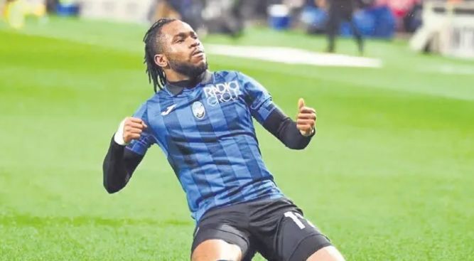 Truyền thông Thổ Nhĩ Kỳ: Galatasaray muốn 40 triệu euro chiêu mộ Lookman, Osimhen làm vận động hành lang