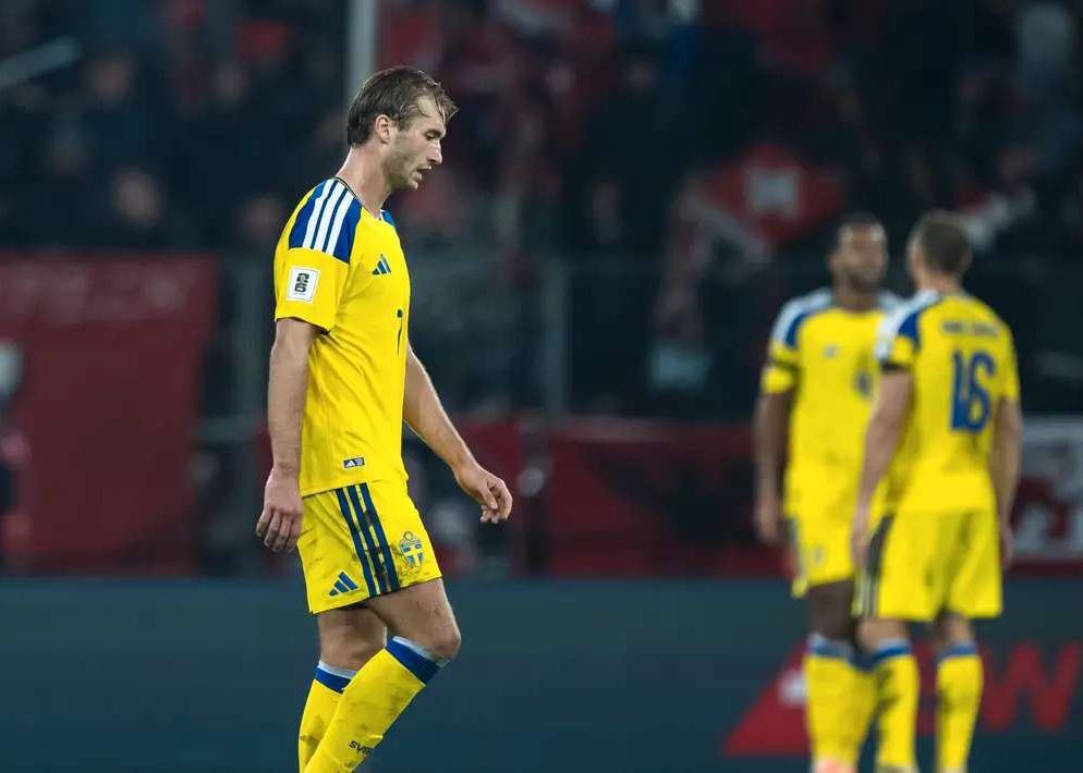 Tiến tới vòng play-off thông qua UEFA Nations League! Trận ra mắt của Porter chứng kiến Thụy Điển thua 1-4 và xếp cuối bảng